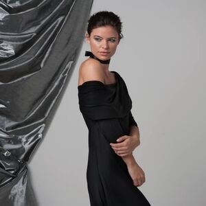 Ruti Black Off The Shoulder Sleeveless Dress Size 1